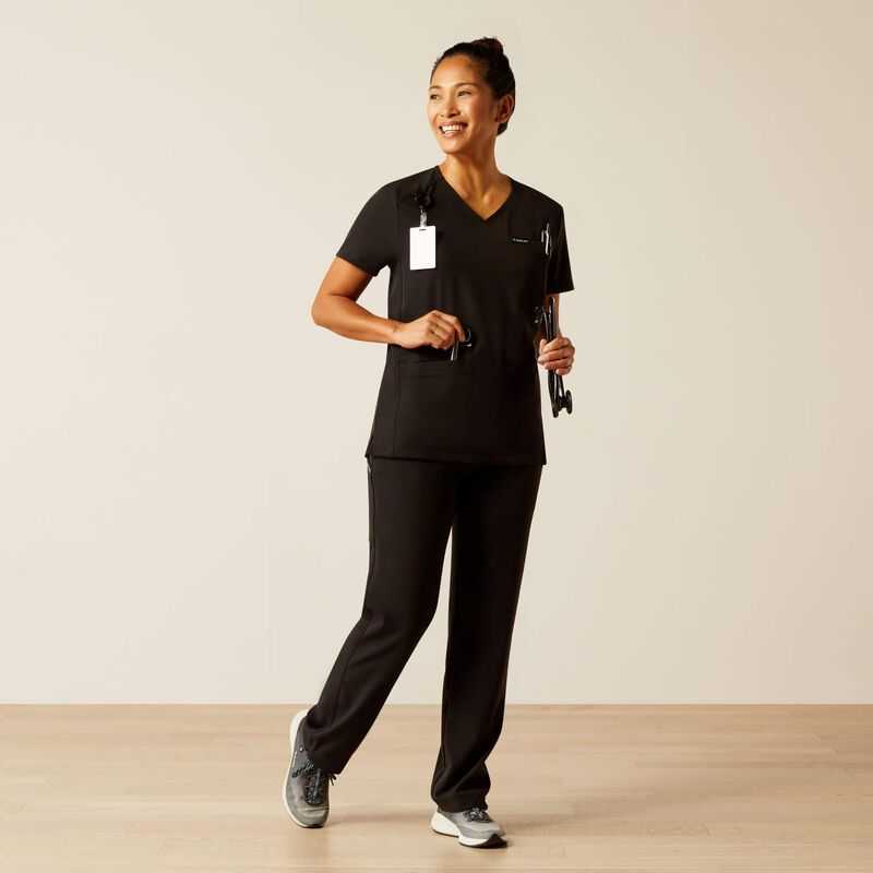 Ariat Clara 6 Pocket Scrub Top Black | 216JBENHX