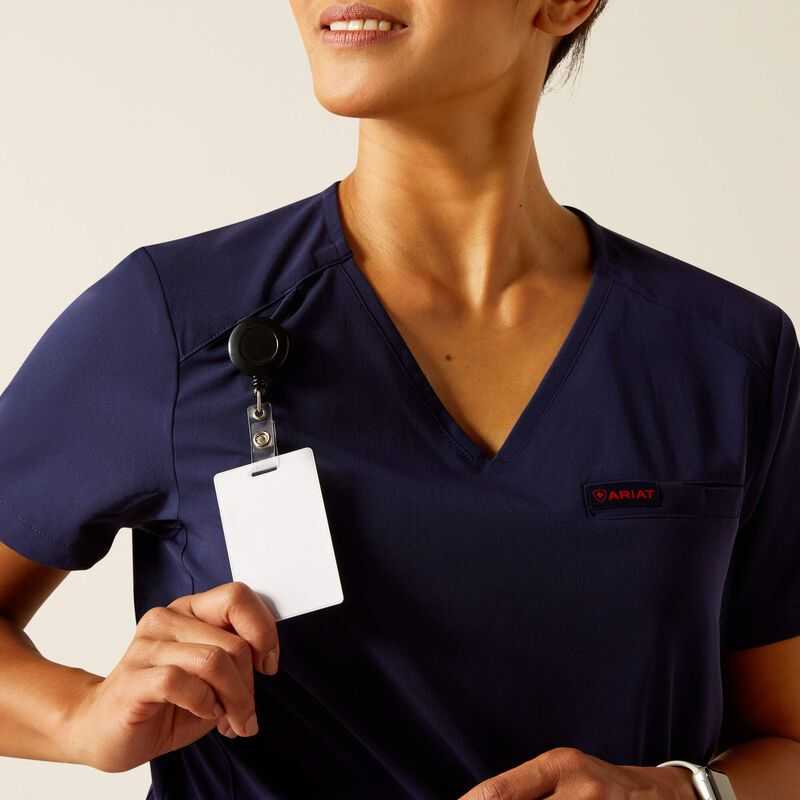 Ariat Clara 6 Pocket Scrub Top Navy | 451EAVDYF