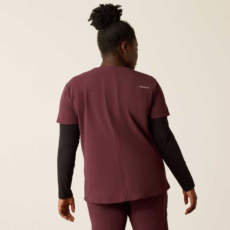 Ariat Clara 6 Pocket Scrub Top Winetasting | 810VDPQGU