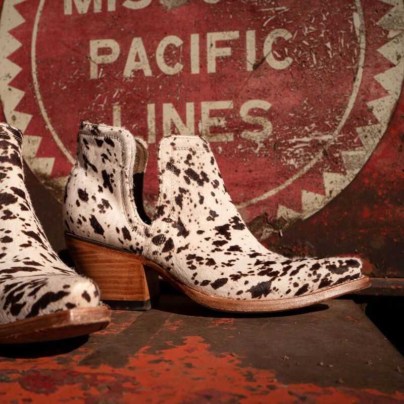 Ariat Dixon Haircalf Western Boot Cow Hair On | 937GIWHBV