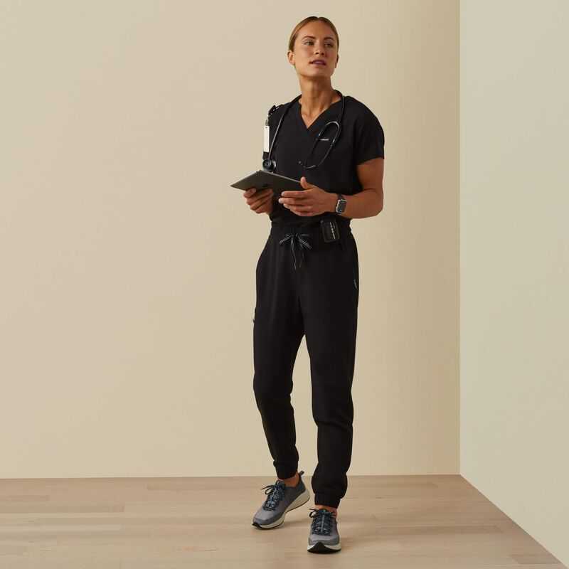 Ariat Eliza Fashion Scrub Top Black | 972NDFRLW