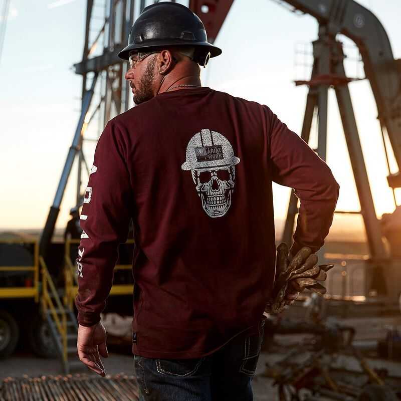 Ariat FR Roughneck Skull Logo T-Shirt Malbec | 103UHVRNQ