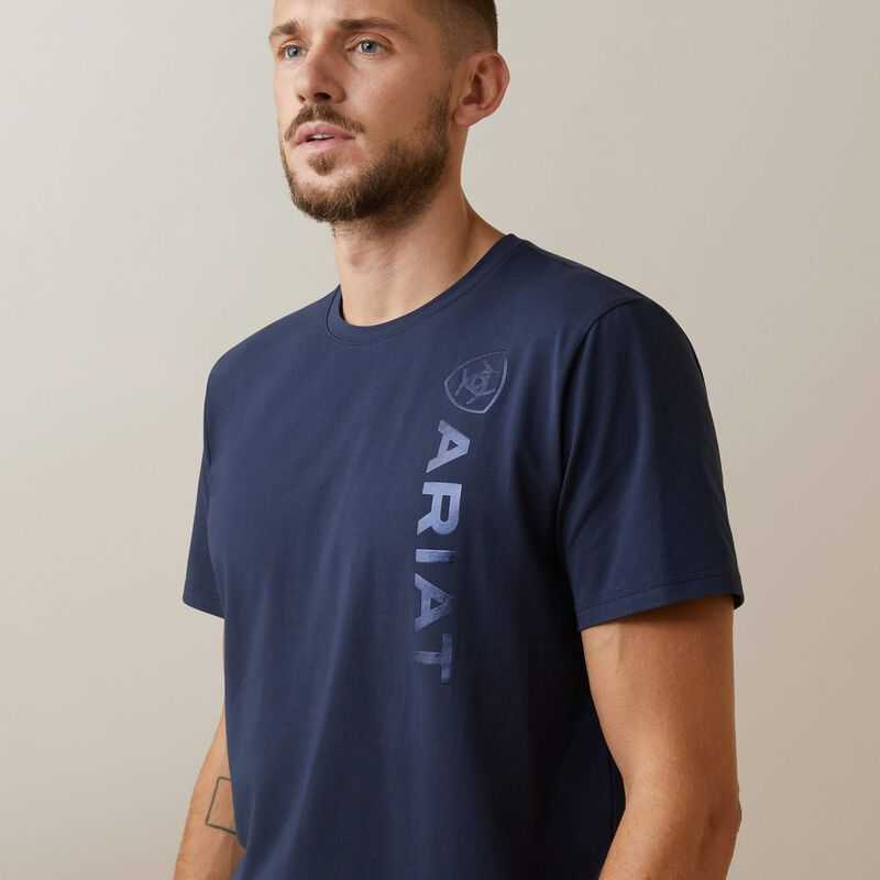 Ariat Vertical Logo T-Shirt Navy | 582NMAGEZ