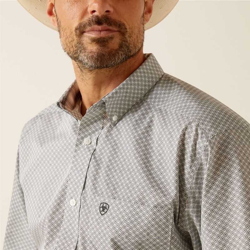 Ariat Wrinkle Free Bear Classic Fit Shirt White | 680RMFKUC